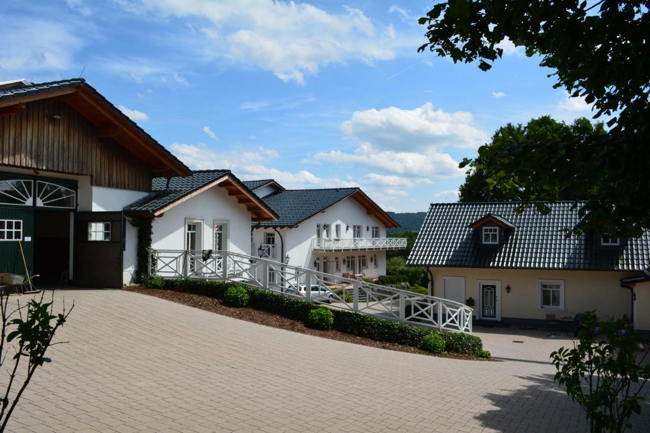 Reiterhof Und Pension Eichenhof Haiger Екстер'єр фото